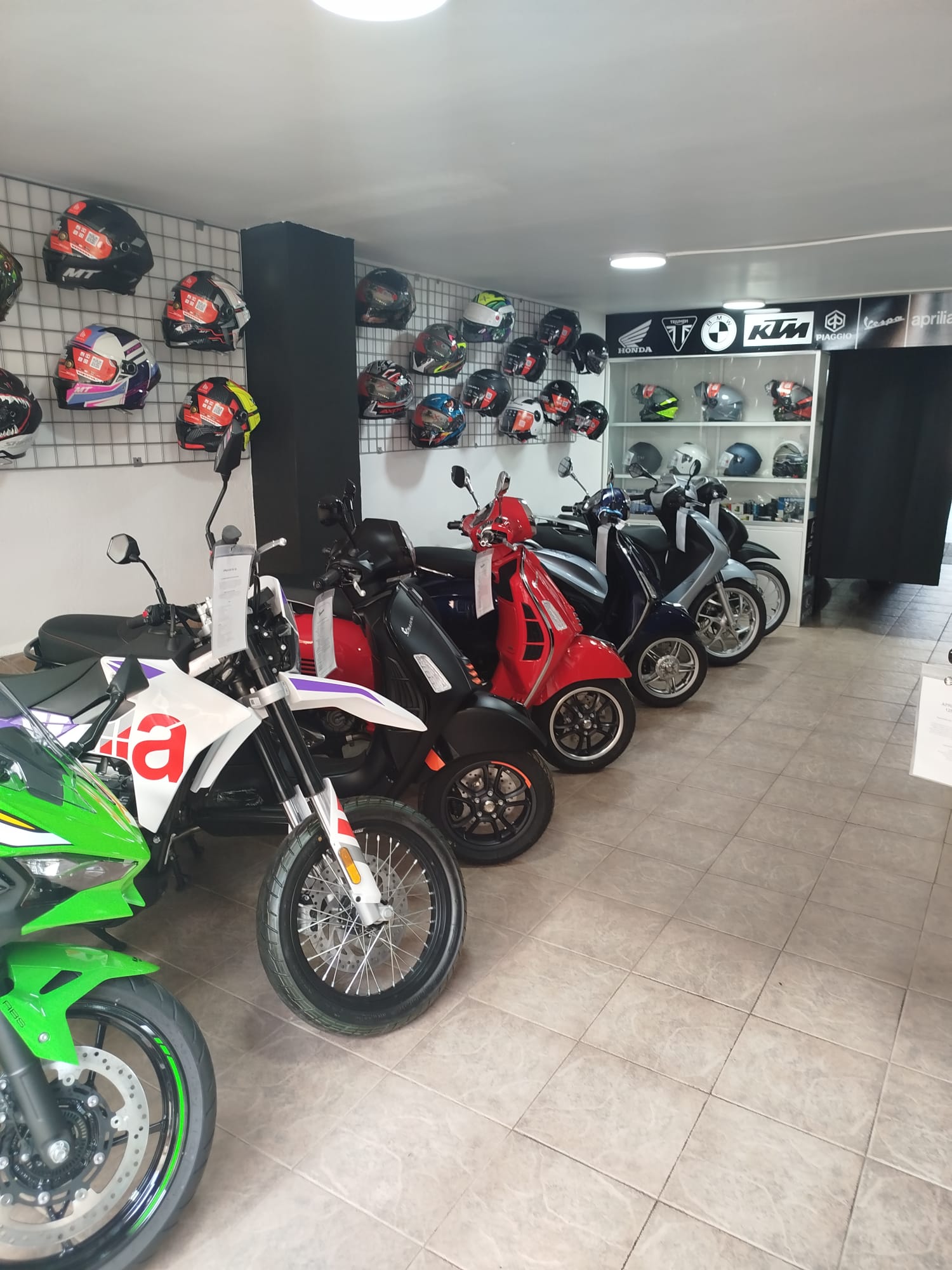 Moto 8